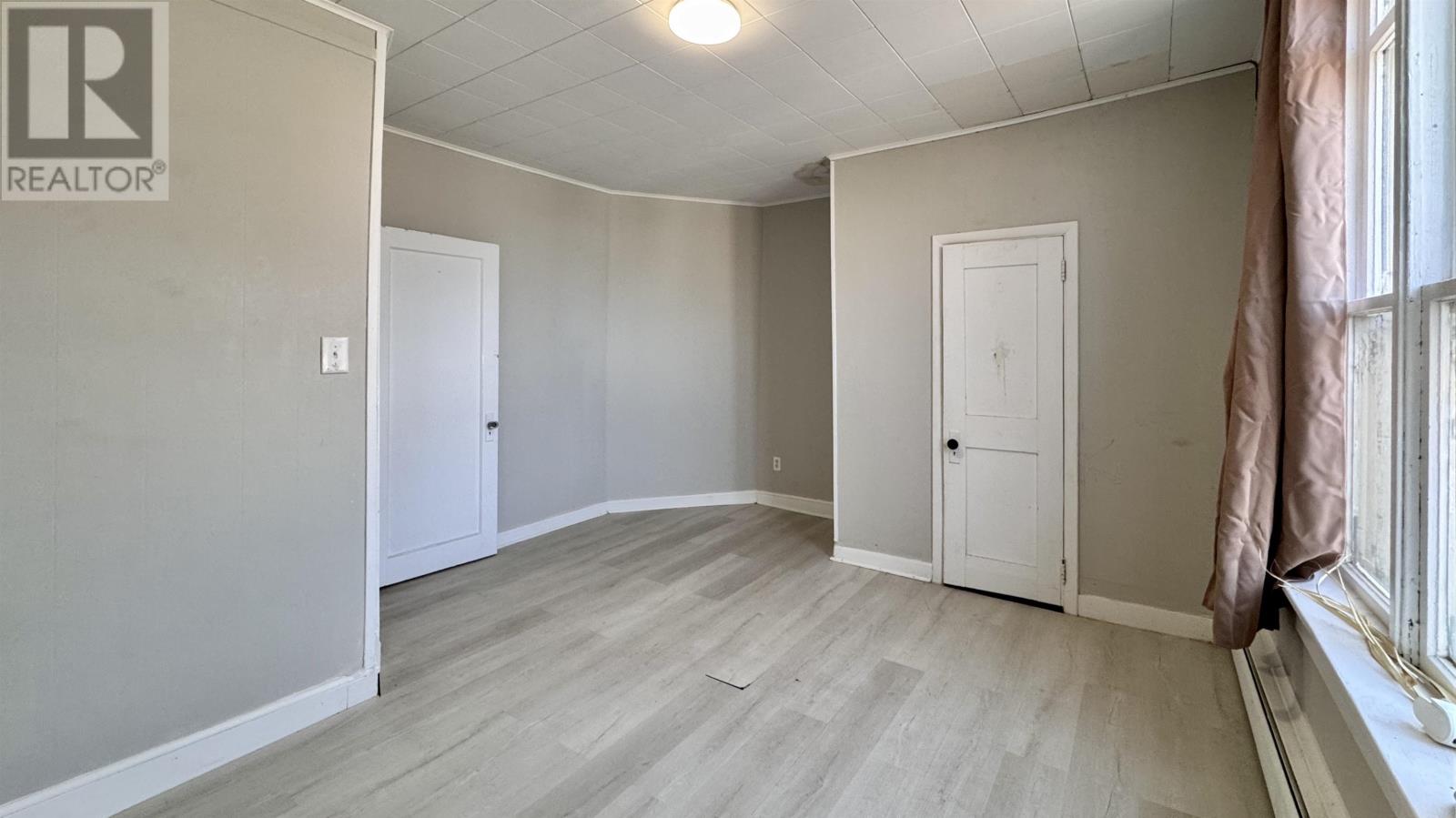 341 Notre Dame Street Property Photo 18