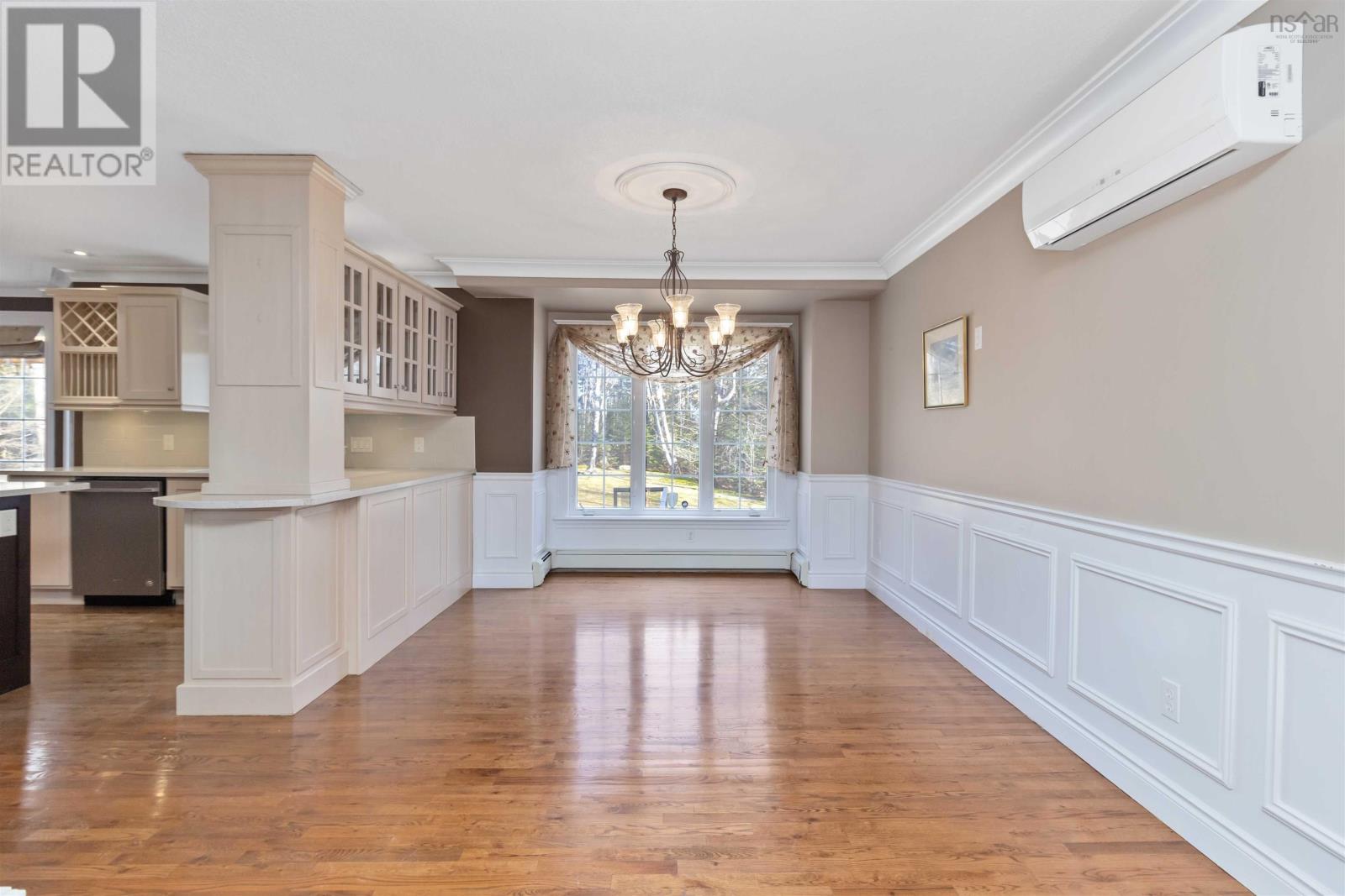 235 Glen Arbour Way Property Photo 8