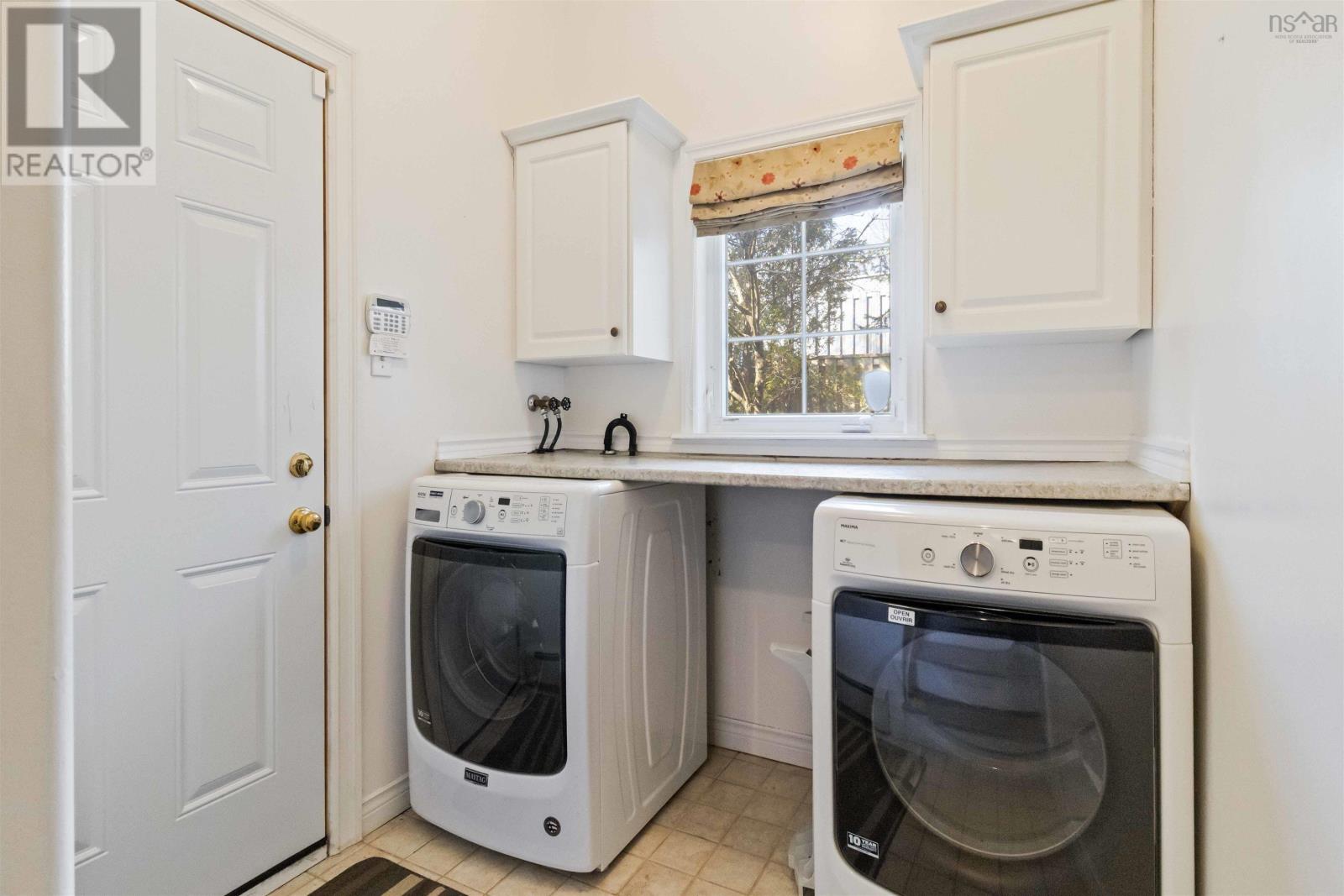 235 Glen Arbour Way Property Photo 14