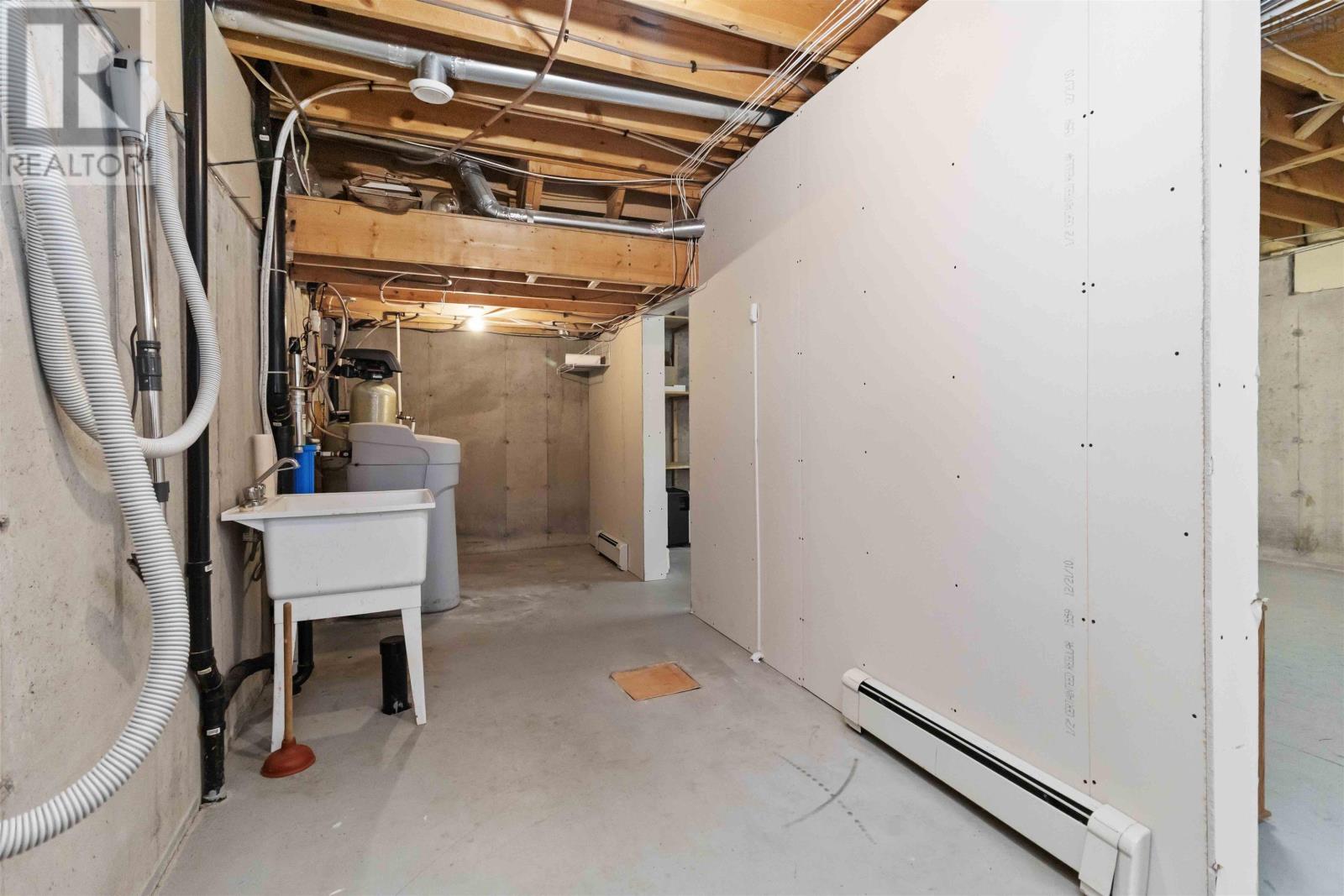 235 Glen Arbour Way Property Photo 35