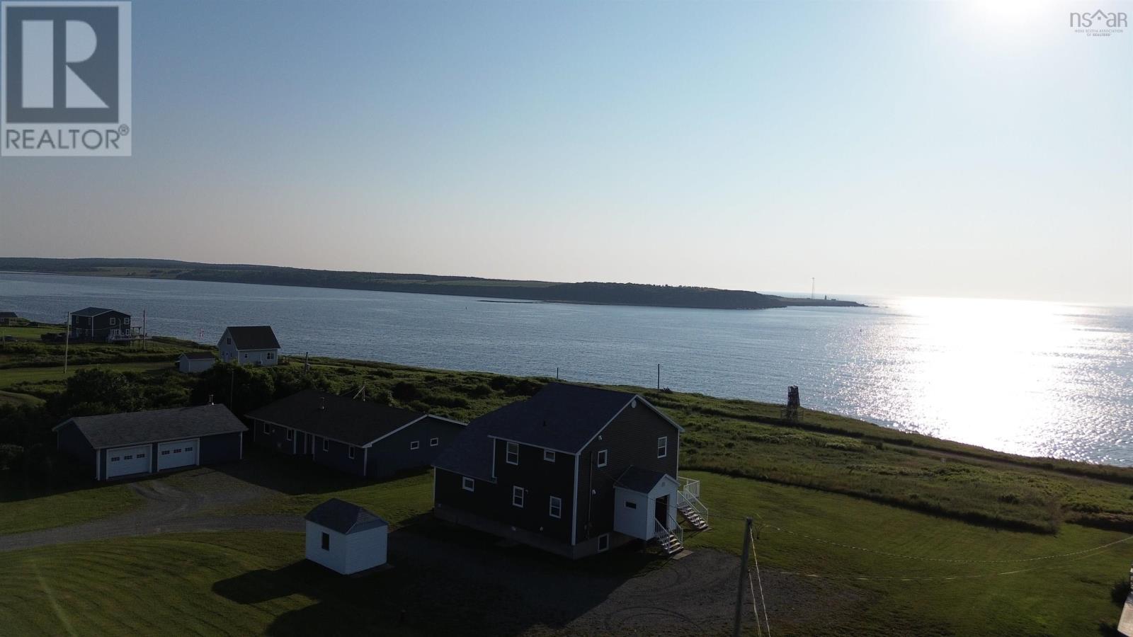 15715 Cabot Trail Property Photo 6