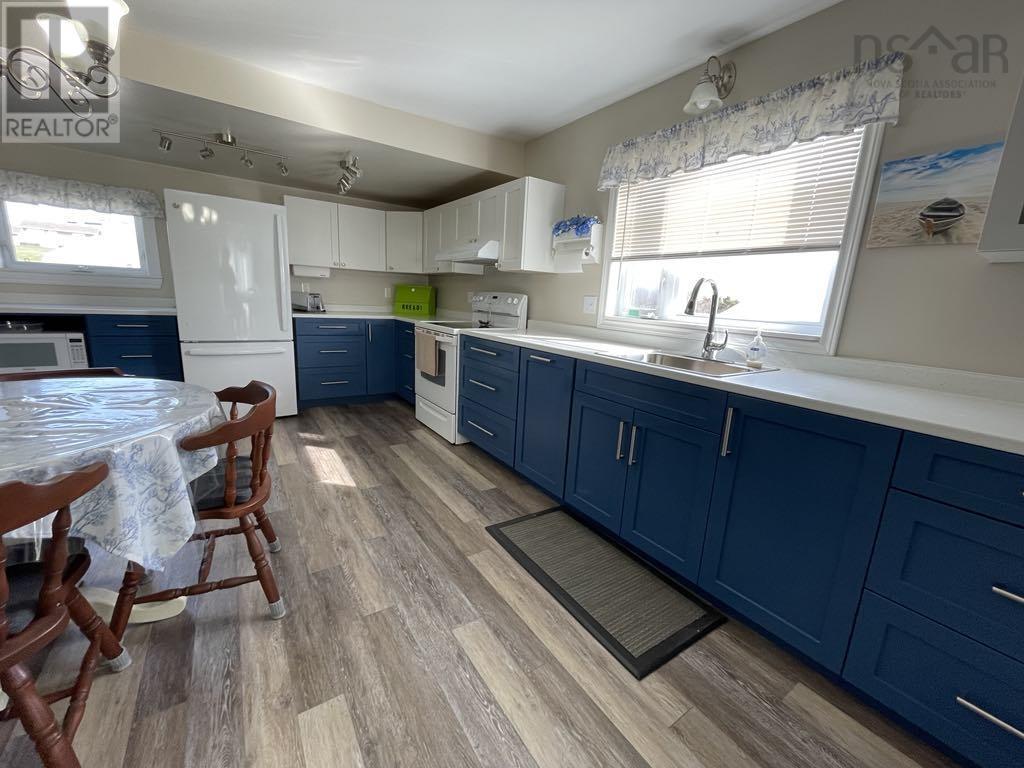 15715 Cabot Trail Property Photo 16