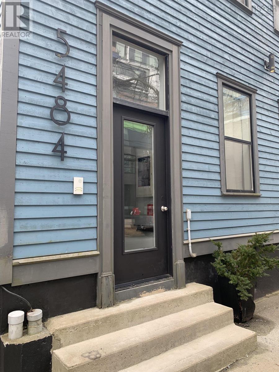 5484-86 Clyde Street Property Photo 19