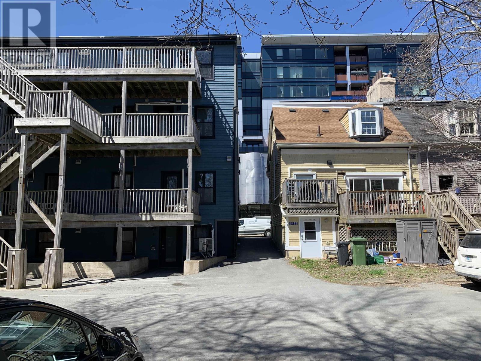 5484-86 Clyde Street Property Photo 27