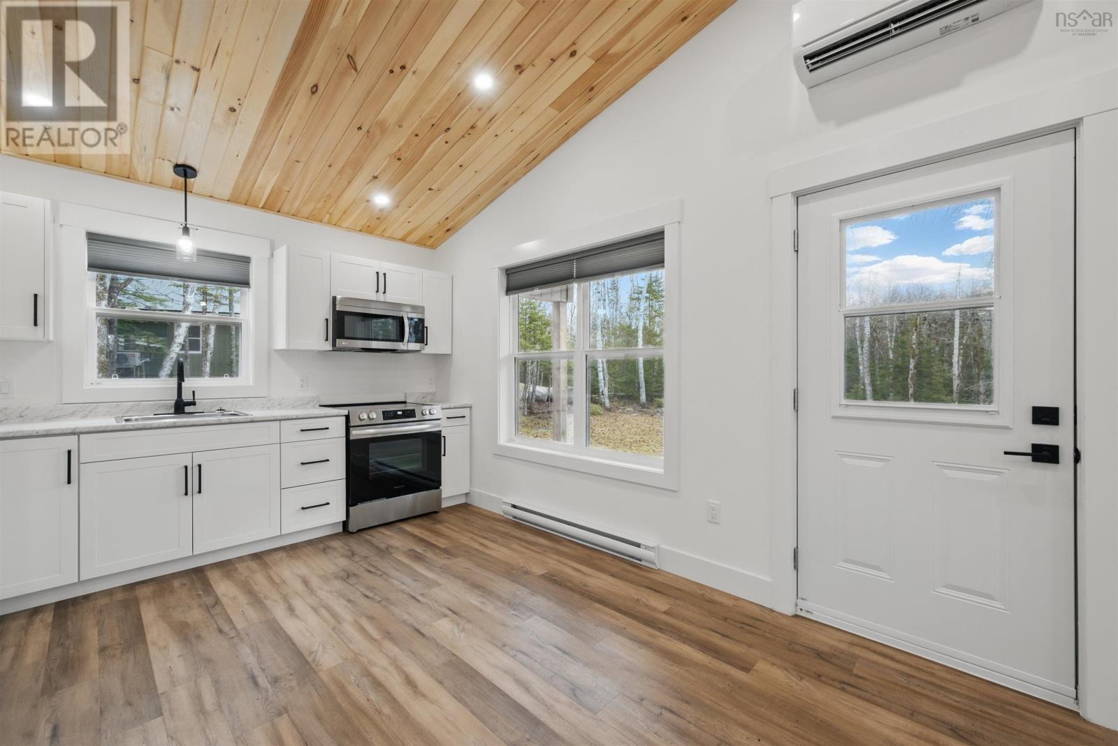 117 192 Resort Road Property Photo 6