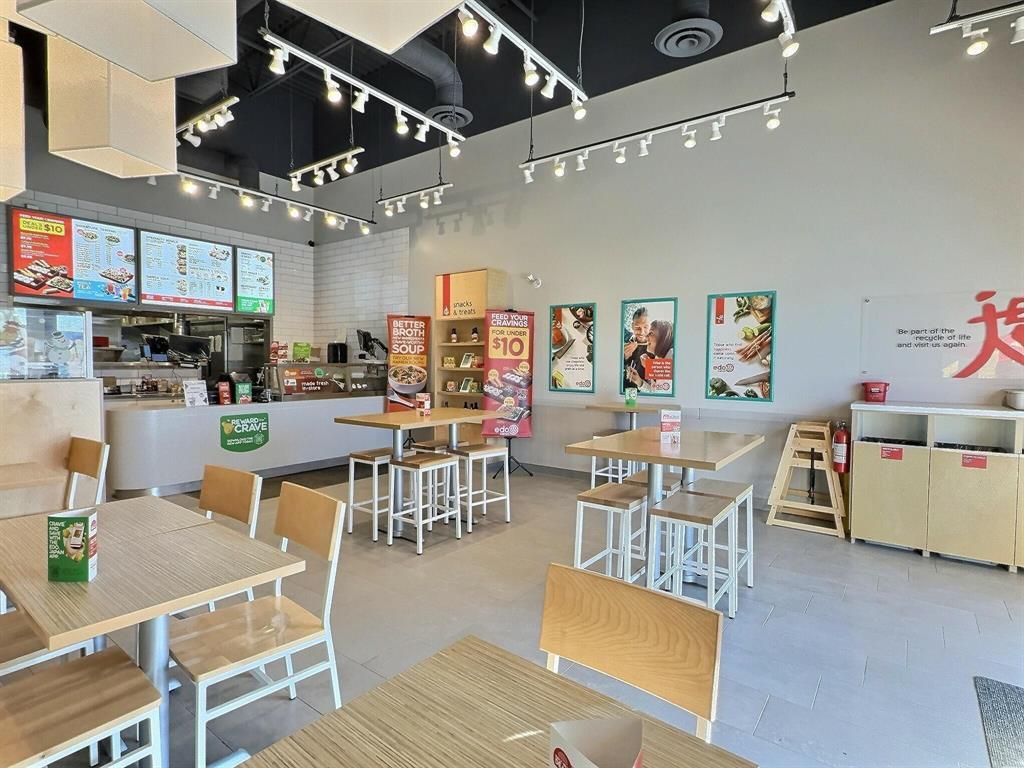 6 825 18th Street N Property Photo 2