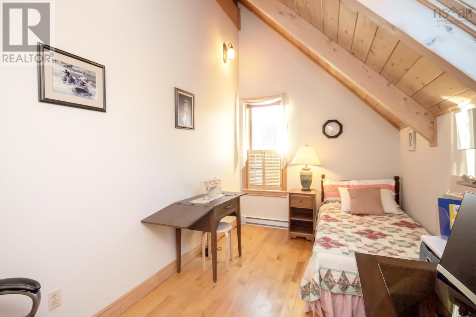 567 Shore Drive Property Photo 18