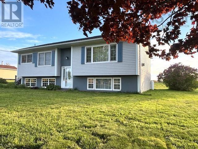 893 Thompson Road Property Photo 2