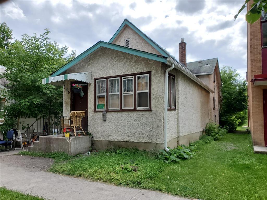 586 Stella Avenue Property Photo