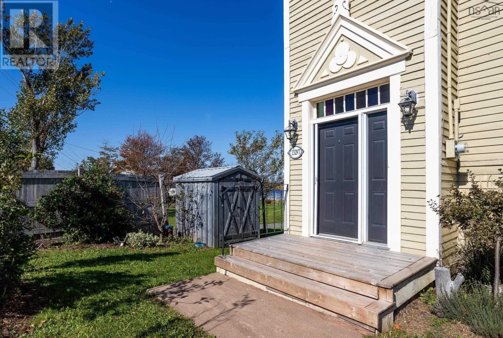 13297 Highway 6 Property Photo 19
