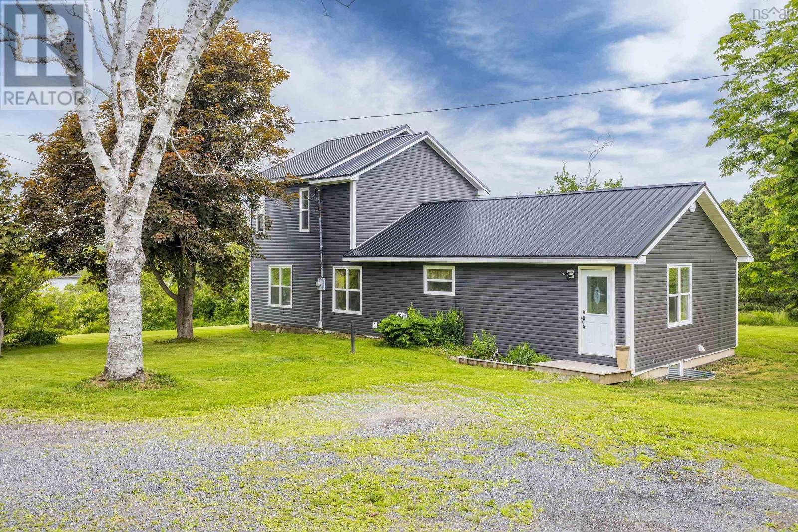 508 Lower Road Property Photo 3