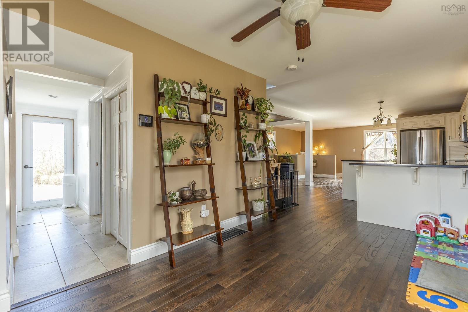 508 Lower Road Property Photo 11