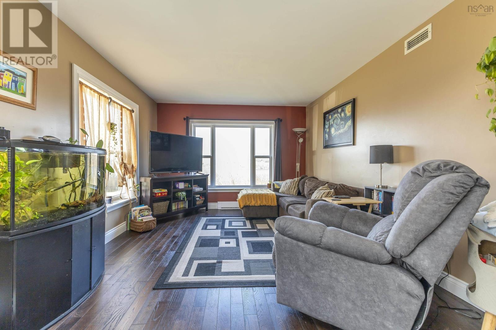 508 Lower Road Property Photo 13