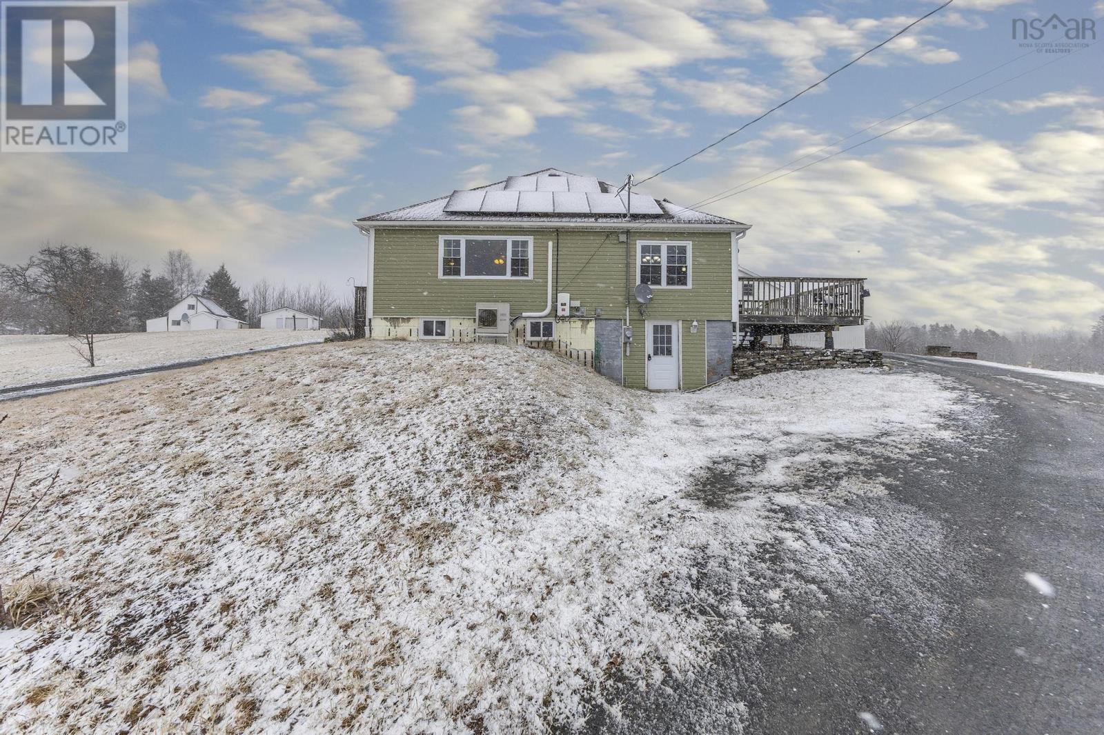 6950 Highway 215 Property Photo 1