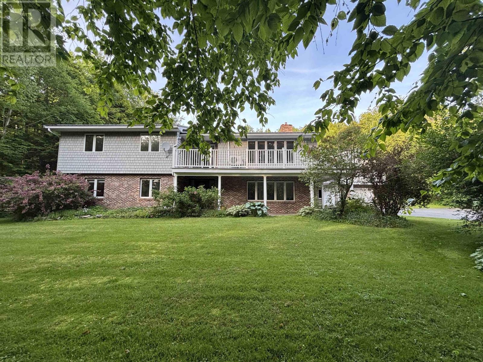 252 Howe Avenue Property Photo 2
