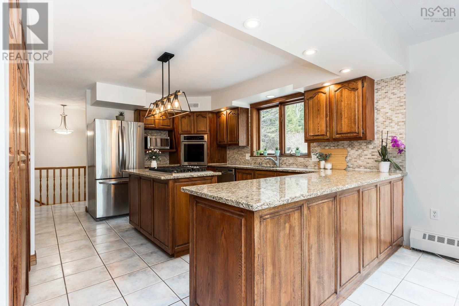 252 Howe Avenue Property Photo 11