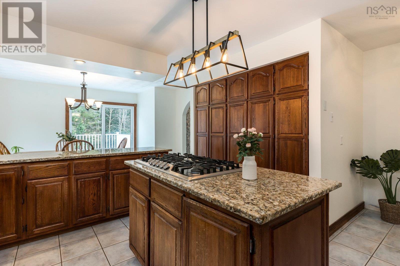 252 Howe Avenue Property Photo 14