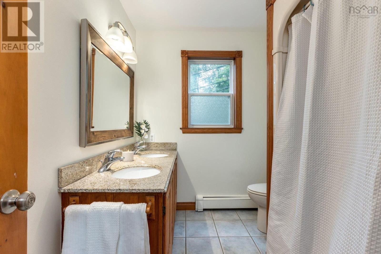252 Howe Avenue Property Photo 21