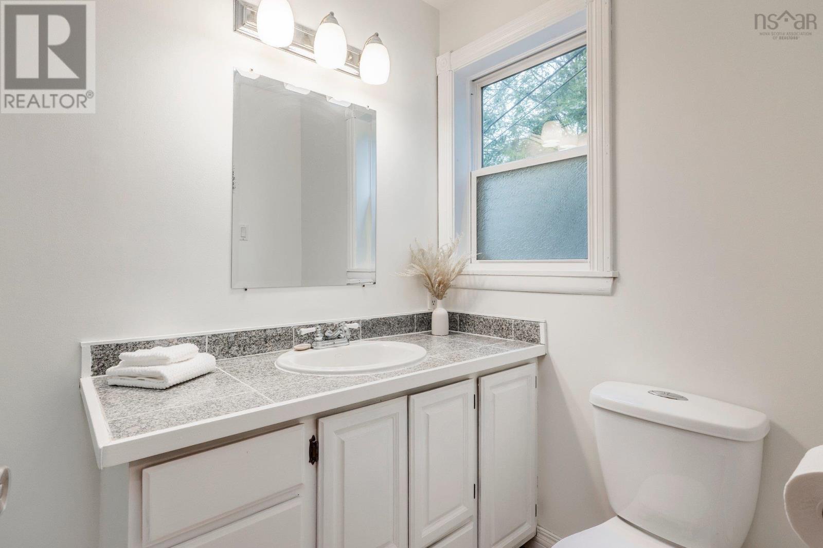 252 Howe Avenue Property Photo 24