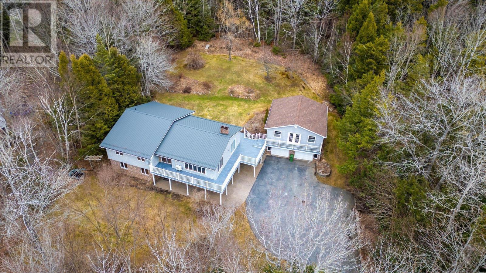 252 Howe Avenue Property Photo 42