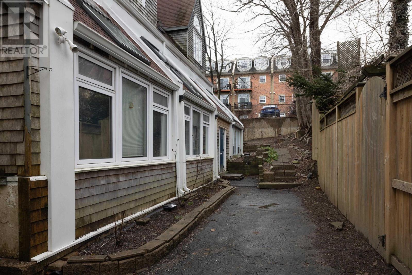 15 2128 Brunswick Street Property Photo 20