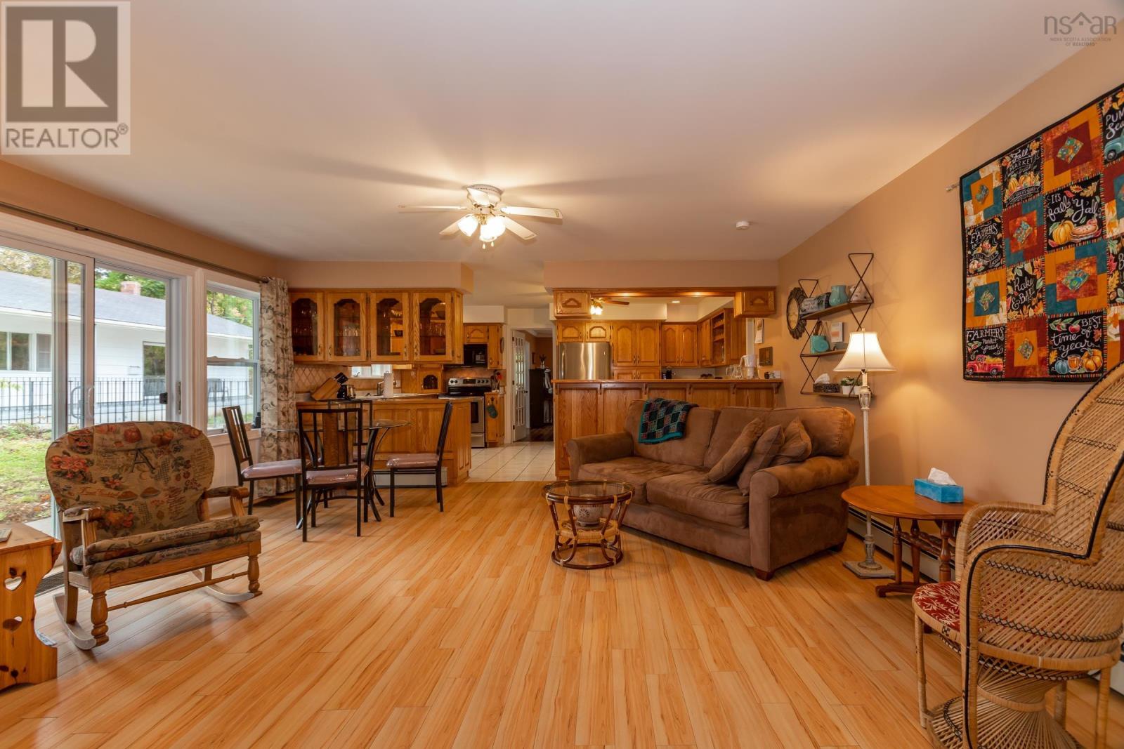 428 Highway 1 Property Photo 9