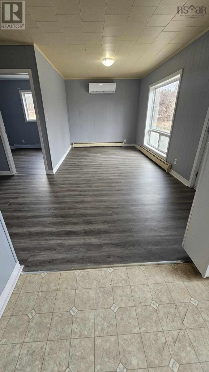 15 Pool Road Property Photo 7