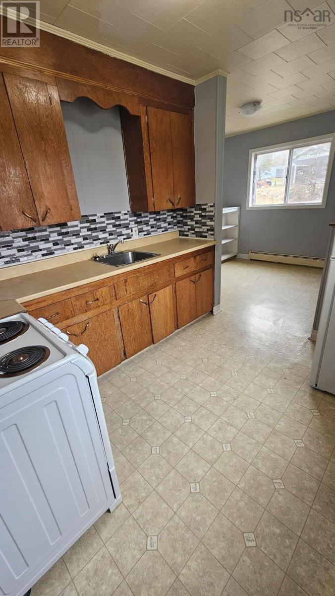 15 Pool Road Property Photo 9