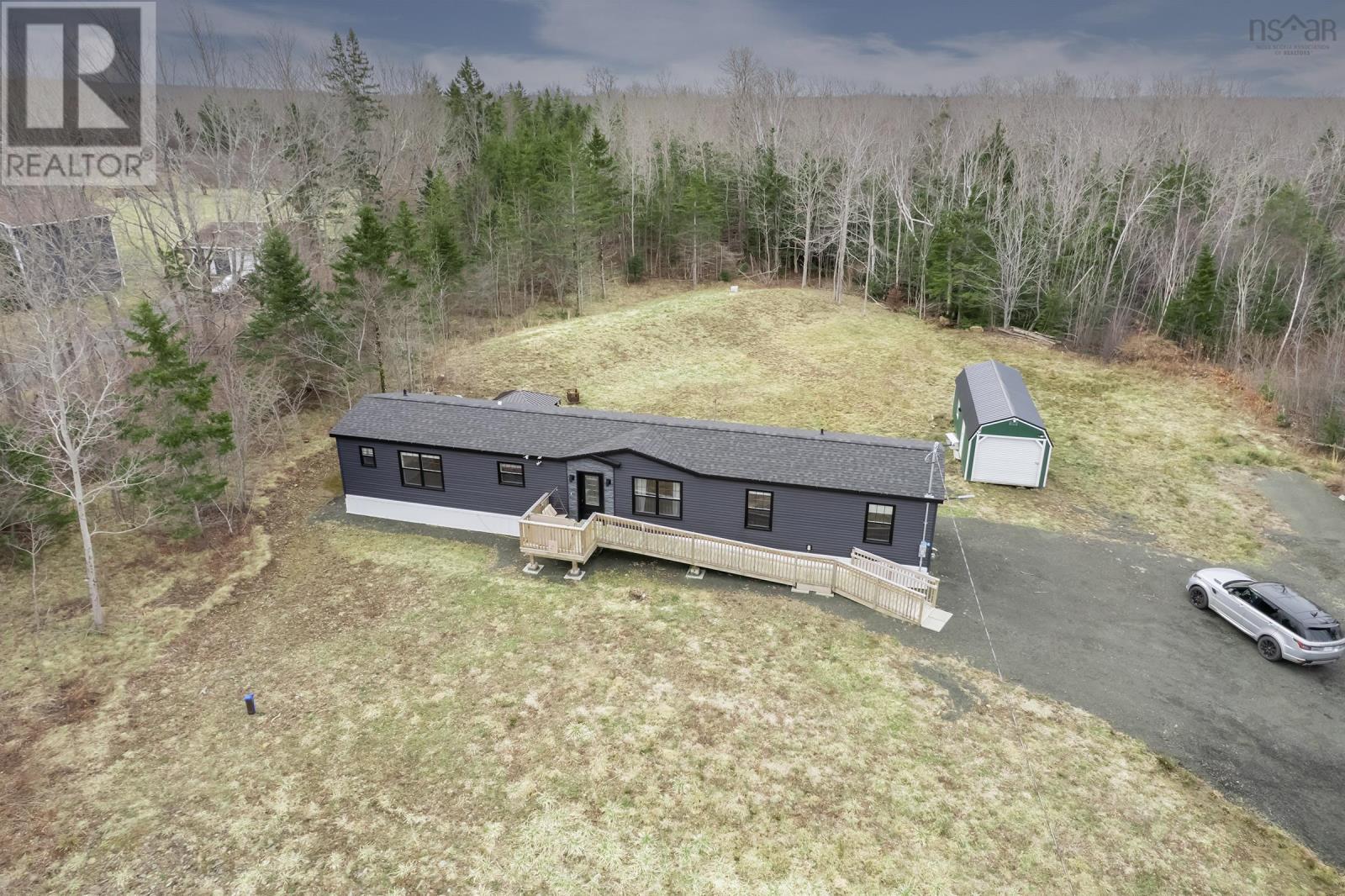 506 Back Road Property Photo 23