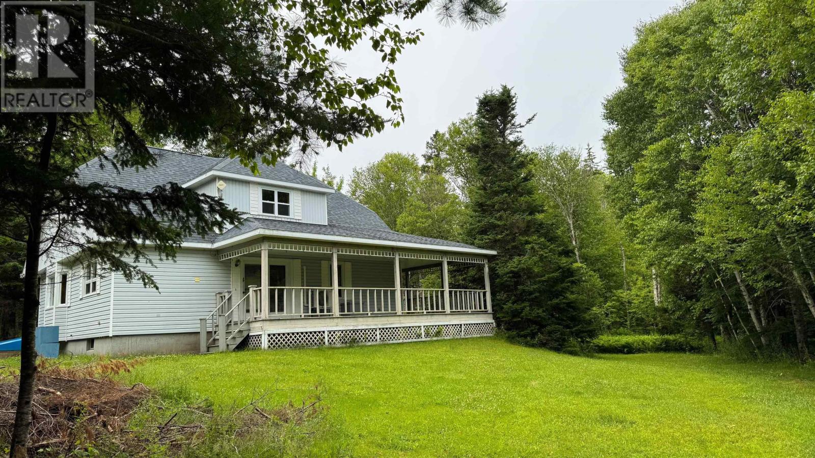 5536 East Bay Highway Property Photo 3