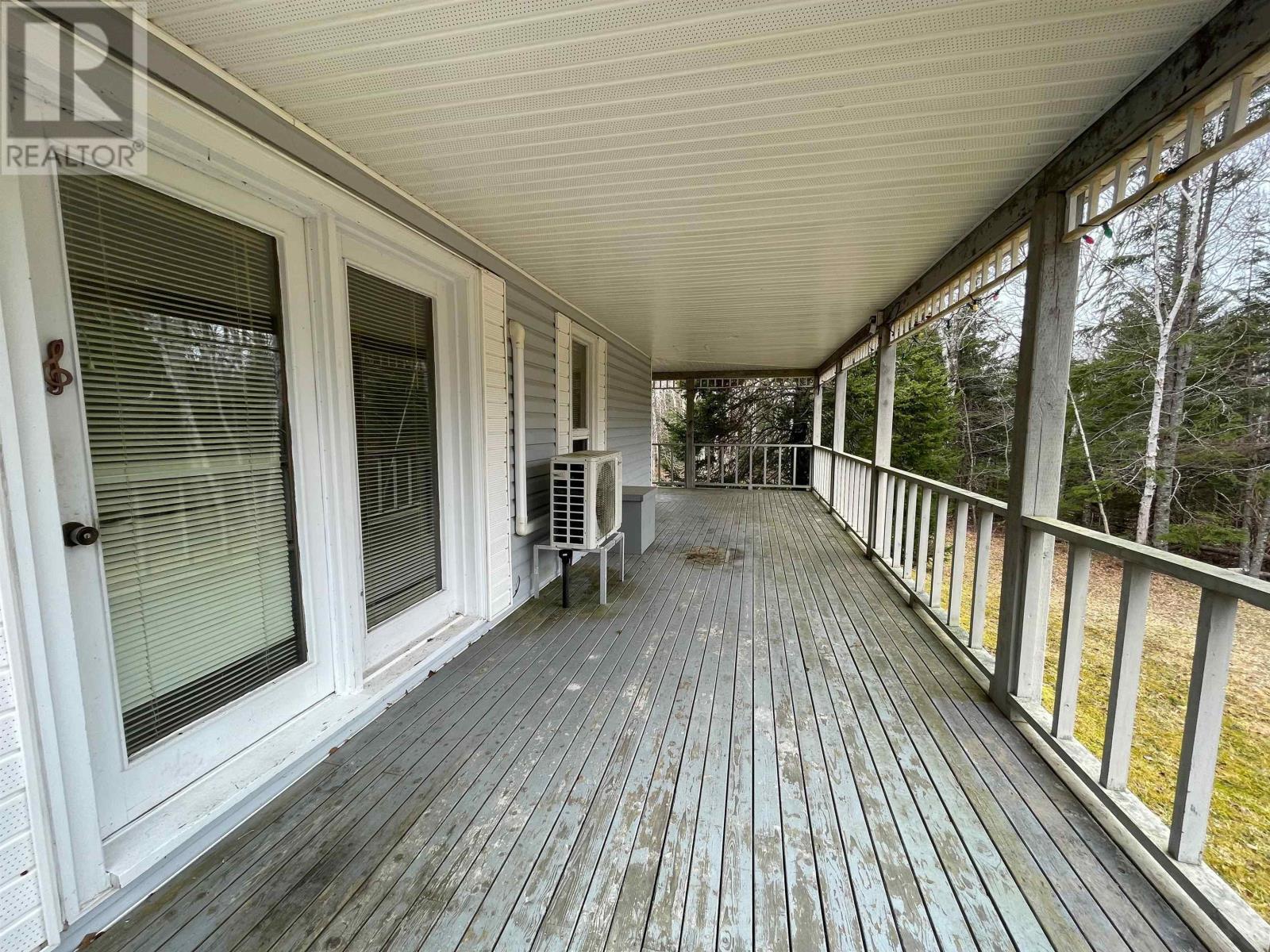5536 East Bay Highway Property Photo 13