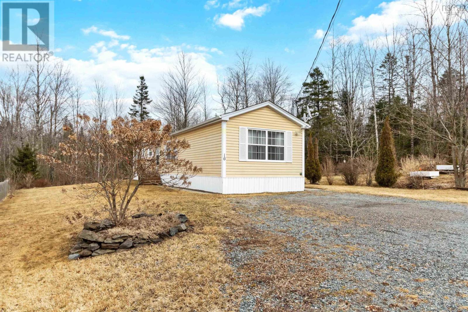 16 Low Tide Road Property Photo 1