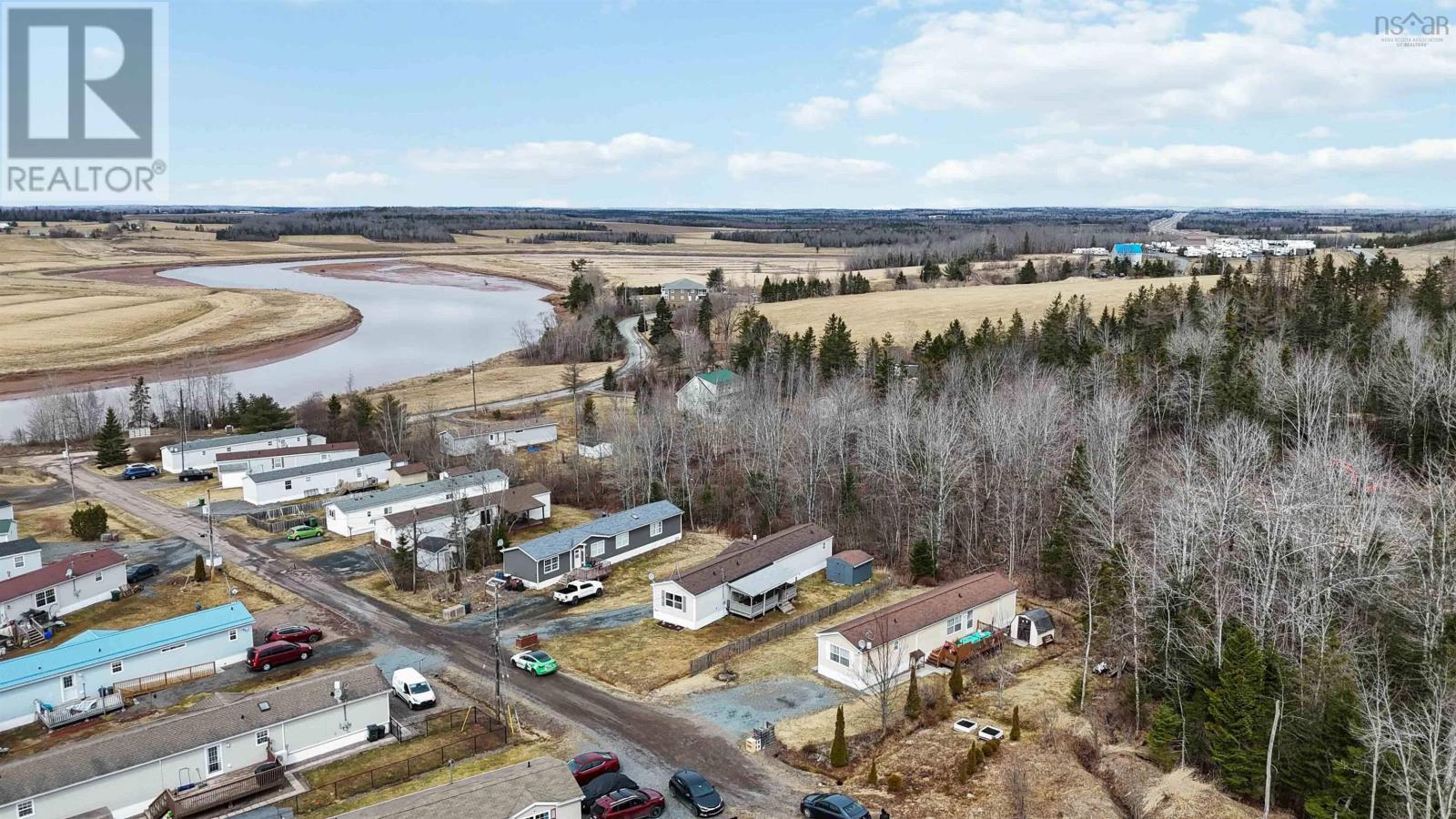 16 Low Tide Road Property Photo 36