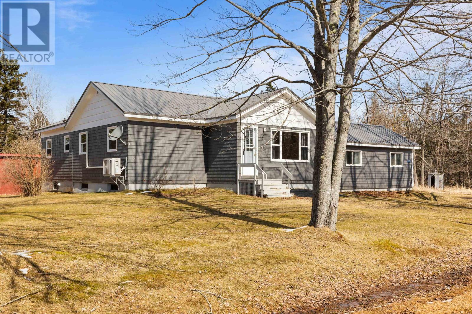120 Hutchinson Road Property Photo