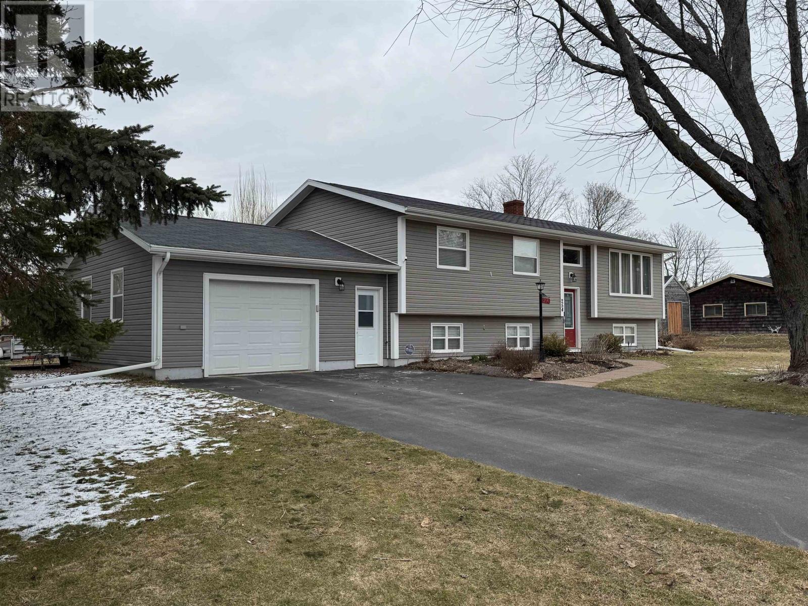 pe Real Estate Listings Main Image