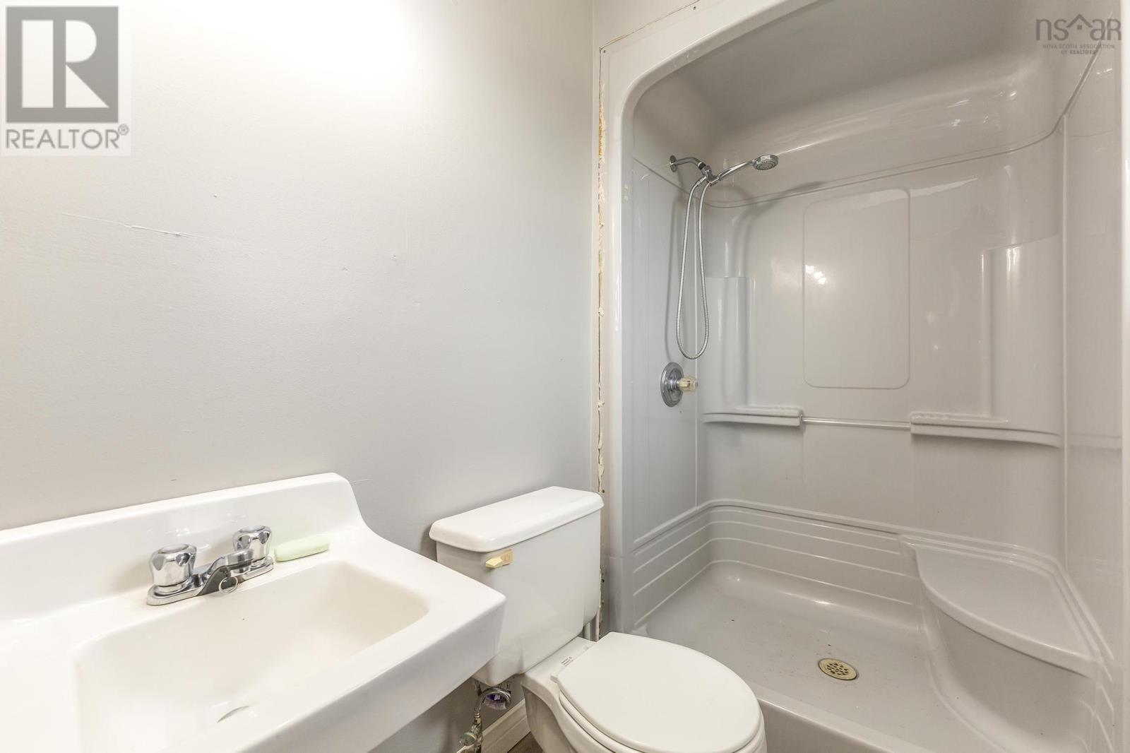 4172 East River East Side Property Photo 13