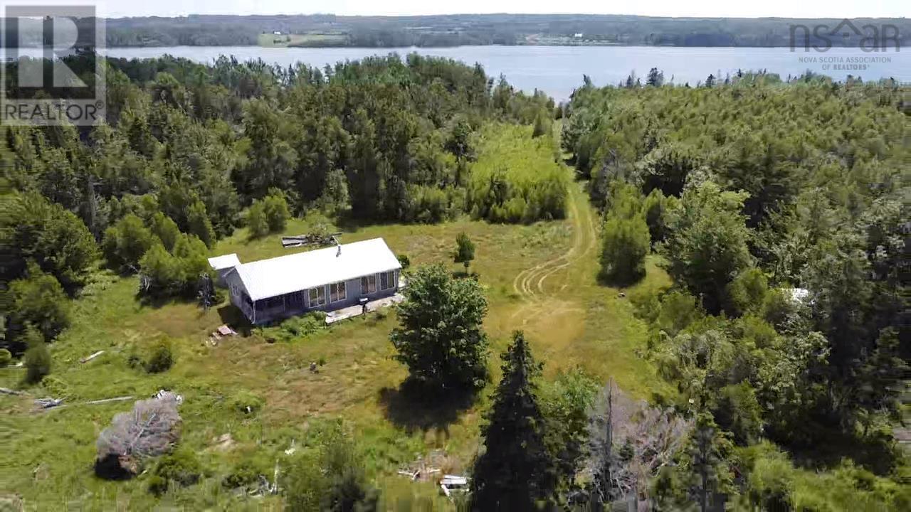 354 Horton Point Road Property Photo 9