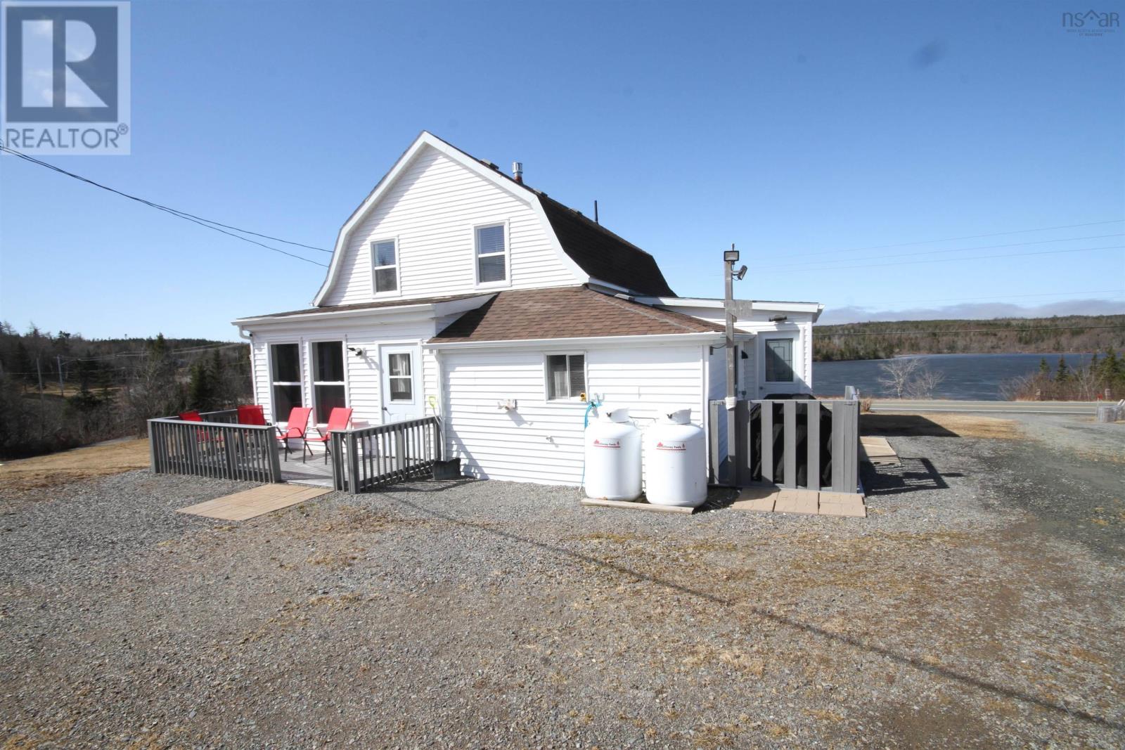 2738 Hwy 344 Property Photo 4