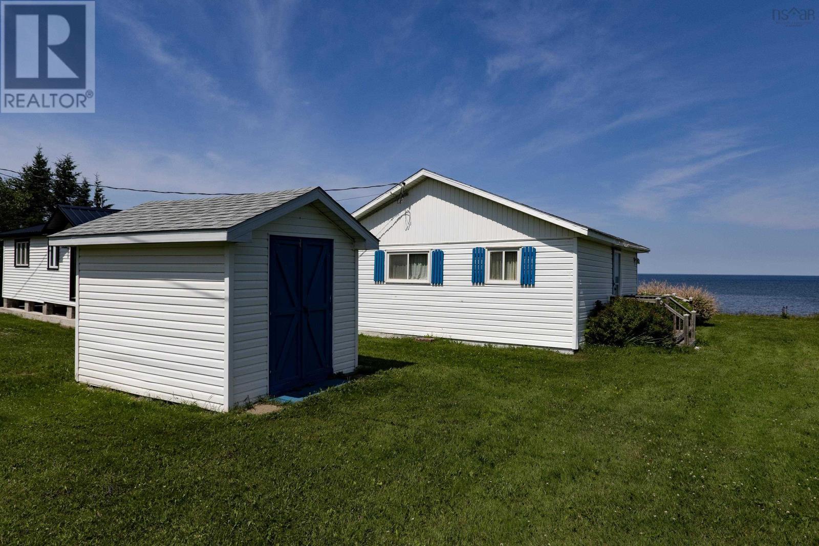 130 Beach Road Property Photo 6
