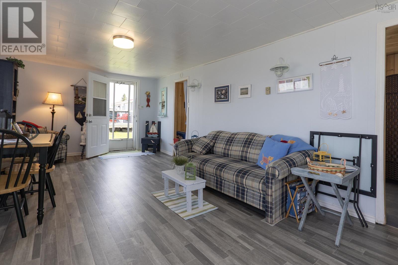 130 Beach Road Property Photo 13