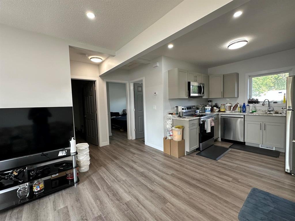 1211 1st Street Property Photo 8