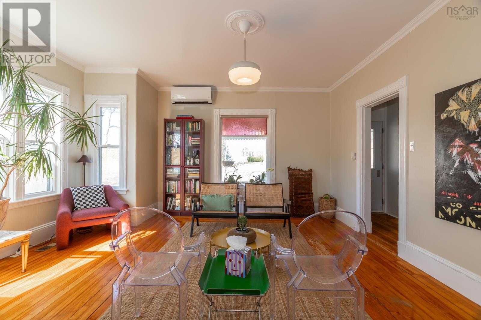 703 Saint George Street Property Photo 18