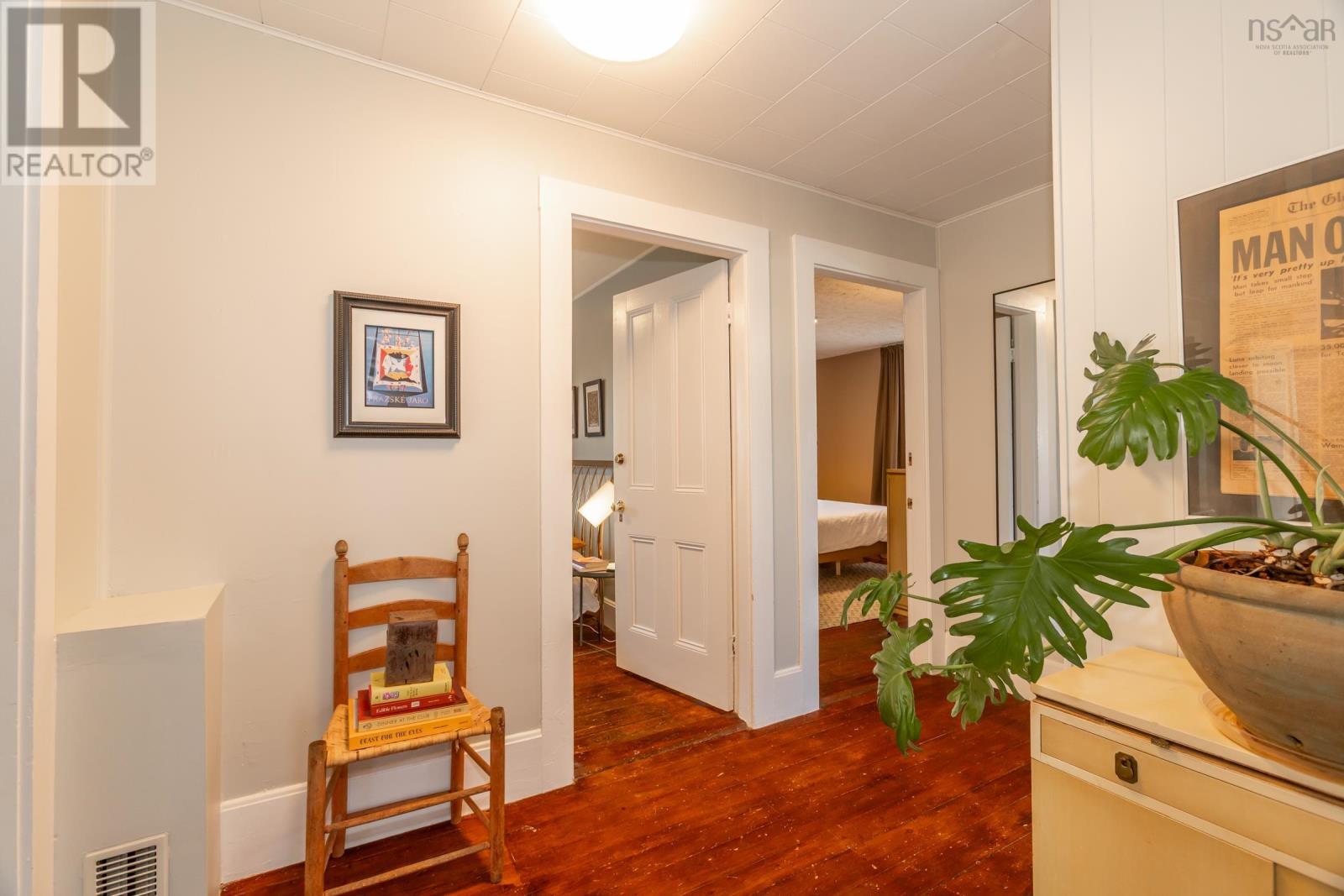 703 Saint George Street Property Photo 27