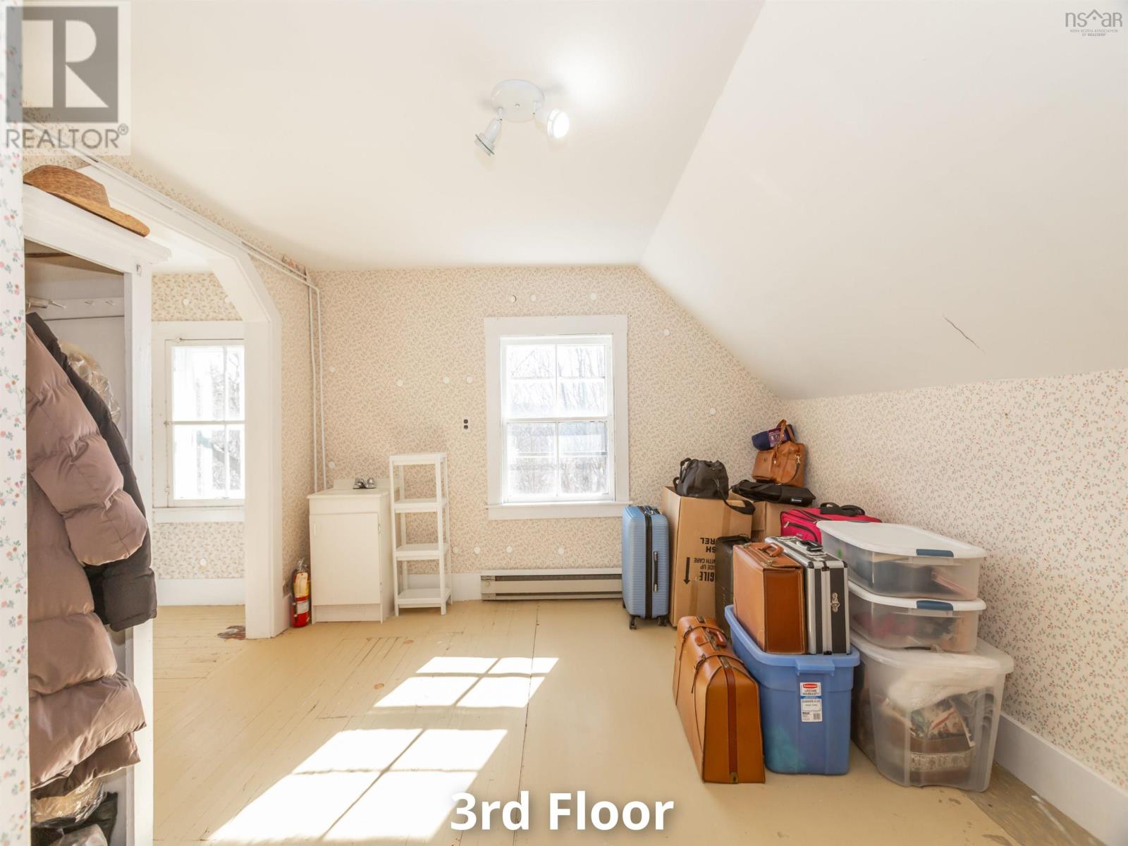 703 Saint George Street Property Photo 42
