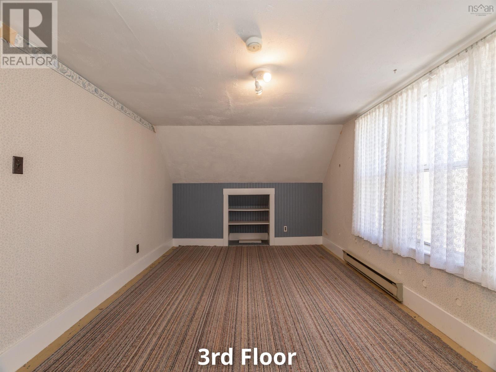 703 Saint George Street Property Photo 46