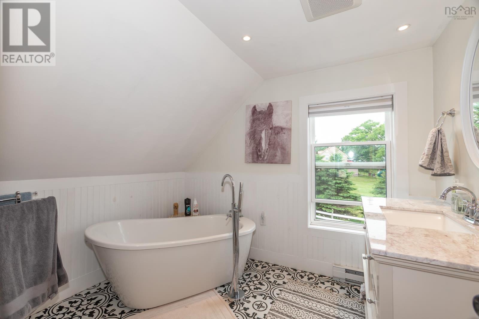 676 201 Highway Property Photo 35