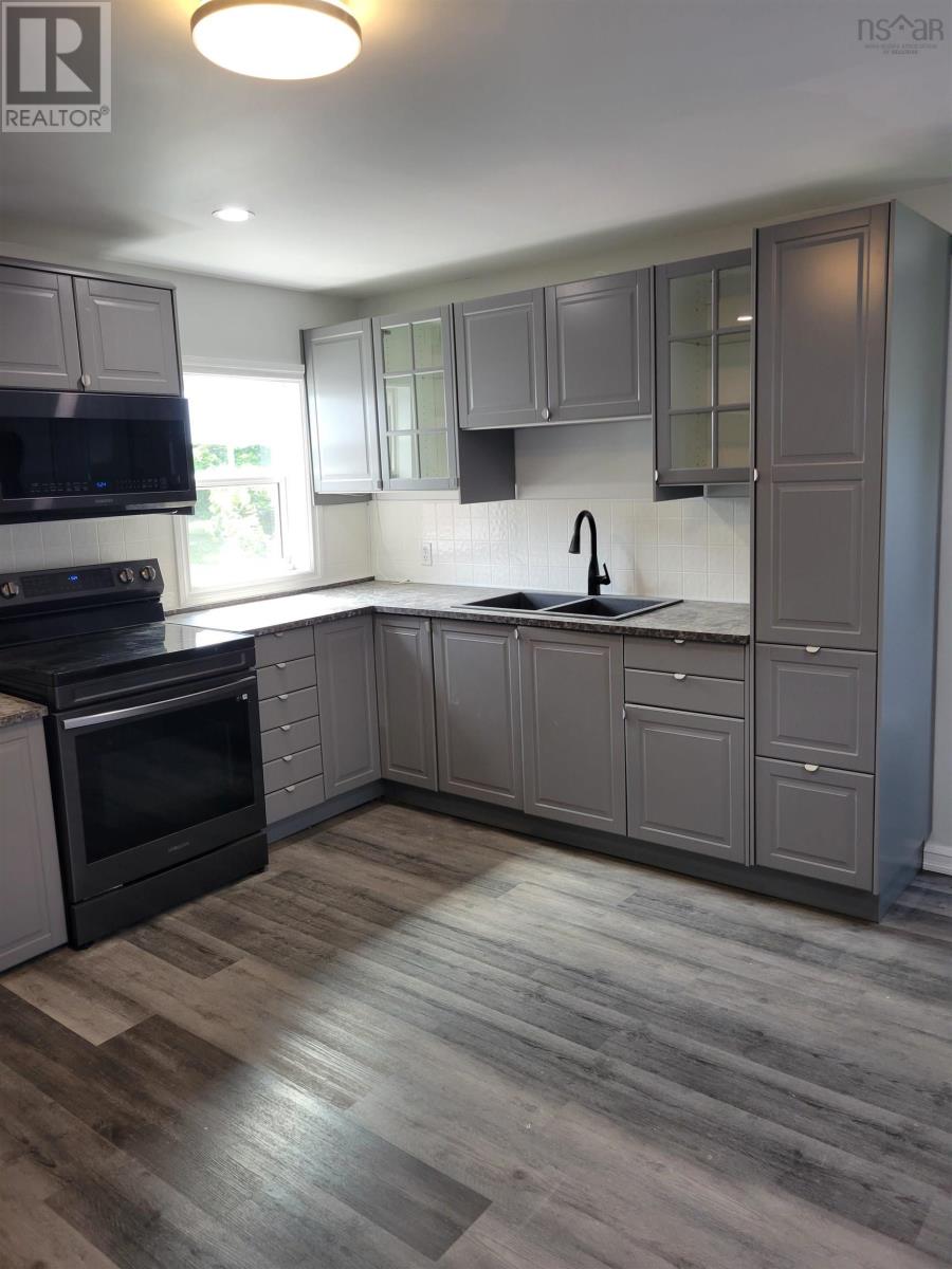 1792 Victoria Street Property Photo 5