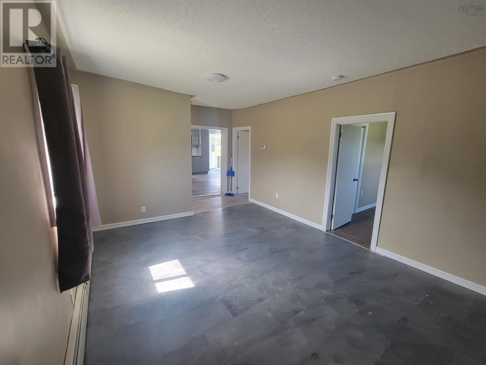 1792 Victoria Street Property Photo 15