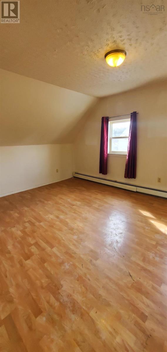 1792 Victoria Street Property Photo 26
