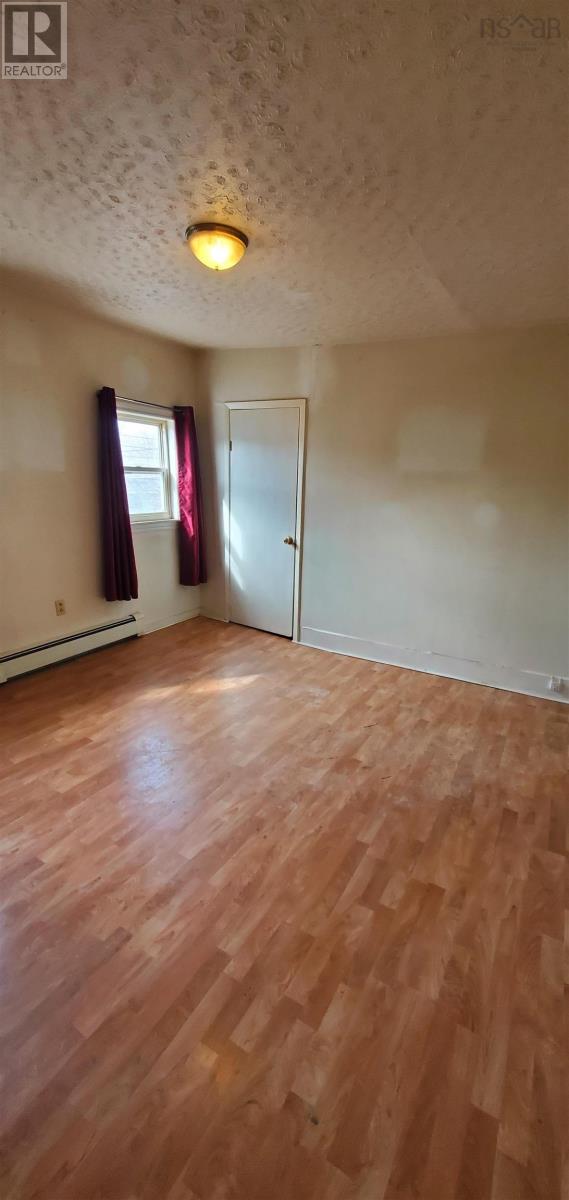 1792 Victoria Street Property Photo 28
